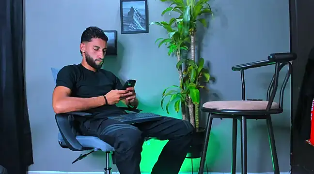 Damian 022 online show from 25, 2, 2025