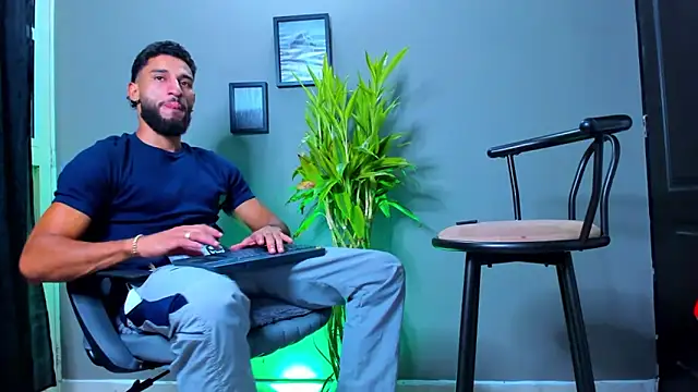 Damian 022 online show from 7, 10, 2025