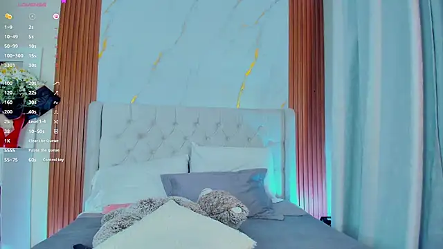 Snapshot of amelie_leigh chatting on 14, 2, 2025 amelie leigh online show from 14, 2, 2025