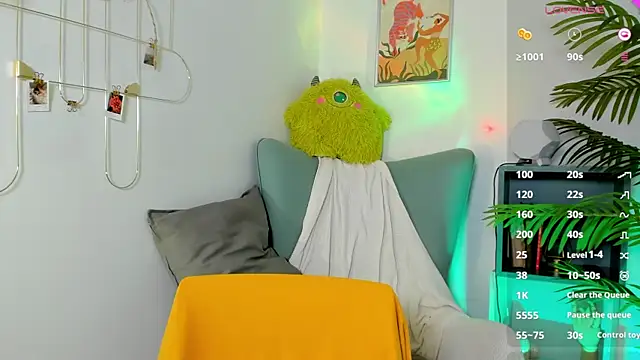 PamelaYong online show from 5, 2, 2025