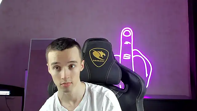 MasonWarholl online show from 8, 1, 2025