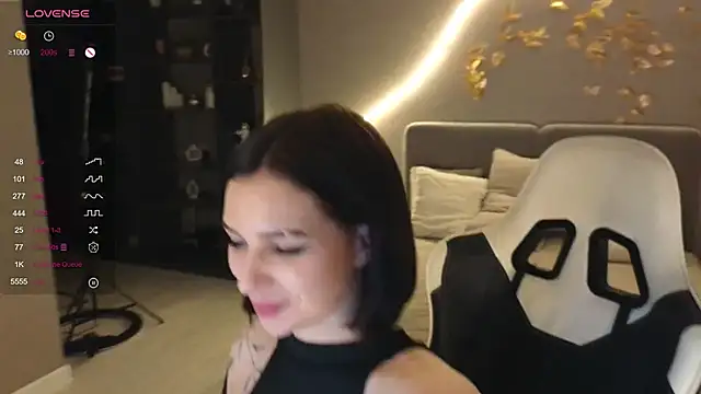 Snapshot of ammy_cummy chatting on 28, 10, 2025 ammy cummy online show from 28, 10, 2025