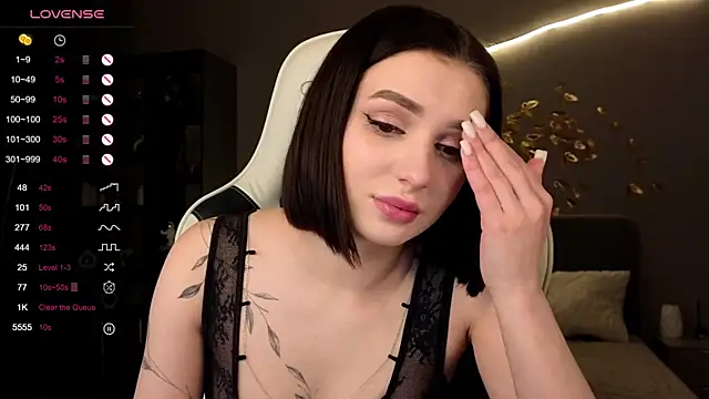 Snapshot of ammy_cummy chatting on 17, 11, 2025 ammy cummy online show from 17, 11, 2025