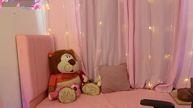 zoesullivan online show from 25, 4, 2026