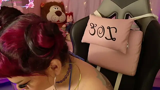 zoesullivan online show from 27, 4, 2026