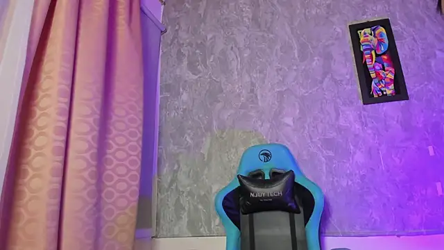 Mara friendboy699 online show from 24, 1, 2025