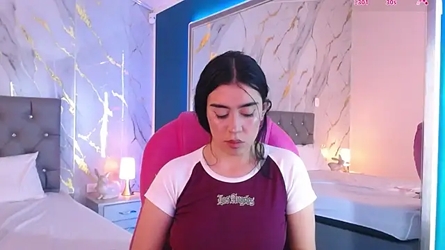 Julieta De Los Angeles online show from 11, 3, 2025