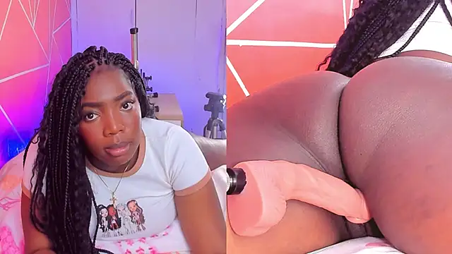 zoeethompson cm online show from 4, 11, 2025