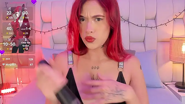 SkinnyFoxy online show from 2, 12, 2025