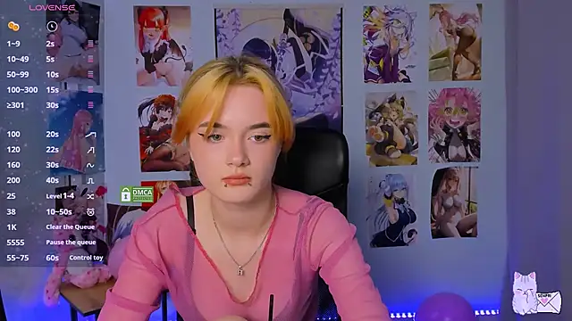 liana kisses online show from 5, 2, 2025