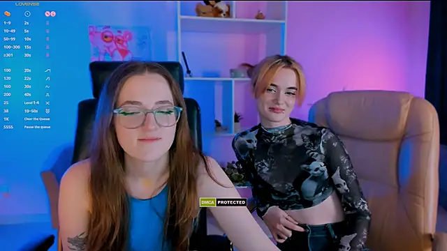 liana kisses online show from 8, 2, 2025