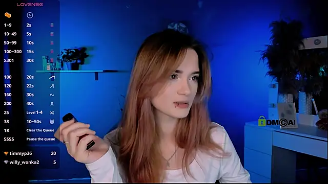 liana kisses online show from 9, 10, 2025