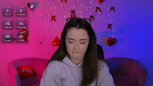 liana kisses online show from 21, 4, 2026