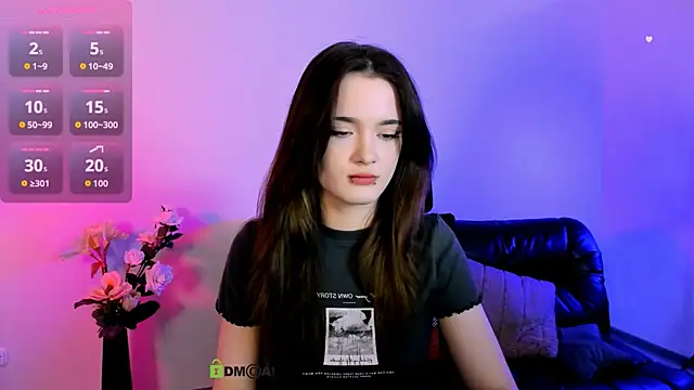 liana kisses online show from 11, 6, 2026