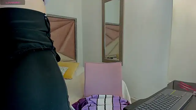 BarbaraKnox  online show from 22, 4, 2026