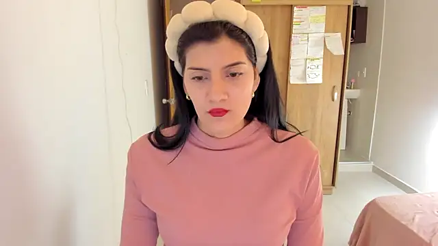 misstoya online show from 5, 2, 2025