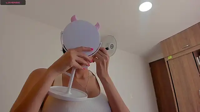 misstoya online show from 11, 3, 2025