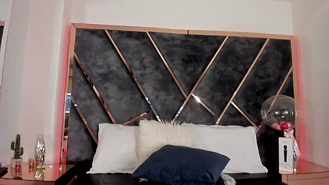 ChloeConnorr online show from 31, 1, 2025