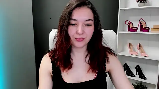 Snapshot of Meagn_Extasy chatting on 4, 5, 2026 Meagn Extasy online show from 4, 5, 2026