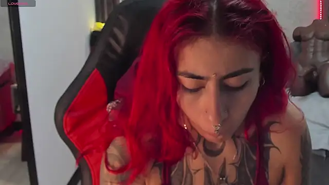 selene red  online show from 5, 3, 2025