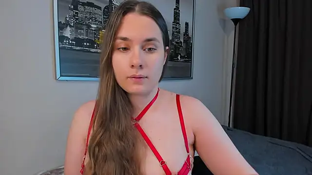 Snapshot of LunaWines chatting on 6, 12, 2024 LunaWines online show from 6, 12, 2024