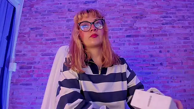 Sweet Namii online show from 28, 1, 2025