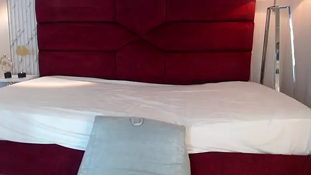 sara saenz99 online show from 6, 2, 2025