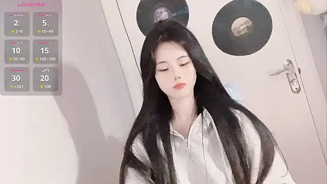 Qedgjwyz1 online show from 6, 2, 2025