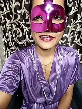 REVA DARLING online show from 25, 4, 2026