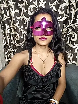 Snapshot of REVA_DARLING chatting on 8, 6, 2026 REVA DARLING online show from 8, 6, 2026
