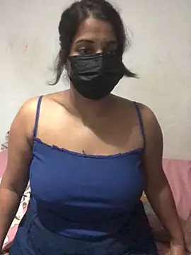 NOORA-GIRL online show from 17, 2, 2025