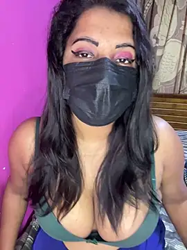 NOORA-GIRL online show from 7, 11, 2025