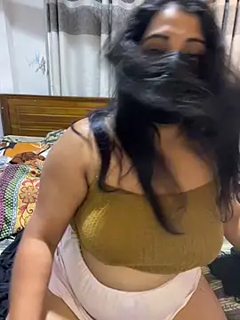 NOORA-GIRL online show from 18, 3, 2026