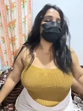 NOORA-GIRL online show from 3, 5, 2026