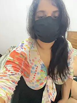 NOORA-GIRL online show from 6, 7, 2026