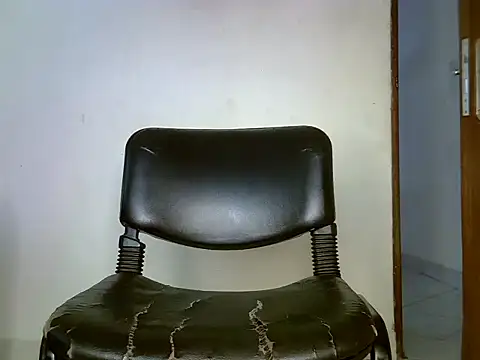 SWEETRENNE  online show from 18, 3, 2025