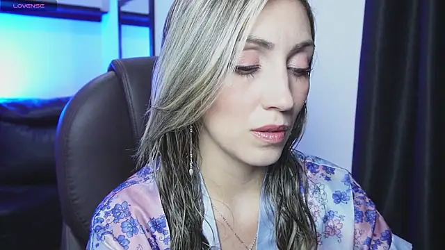 anny sweet72 online show from 22, 4, 2026