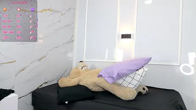 zorravioletta1 online show from 10, 2, 2026