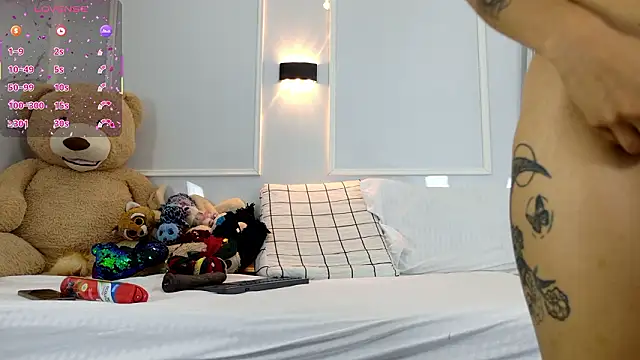 zorravioletta1 online show from 20, 2, 2026