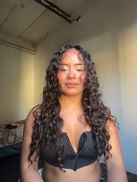 Marie Rose online show from 8, 9, 2025