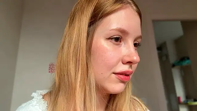 HoneyAudrey online show from 25, 4, 2026