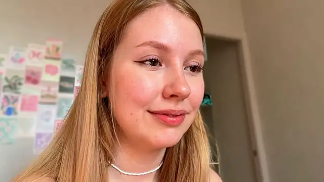 HoneyAudrey online show from 27, 4, 2026