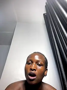 Curvixx online show from 18, 12, 2025