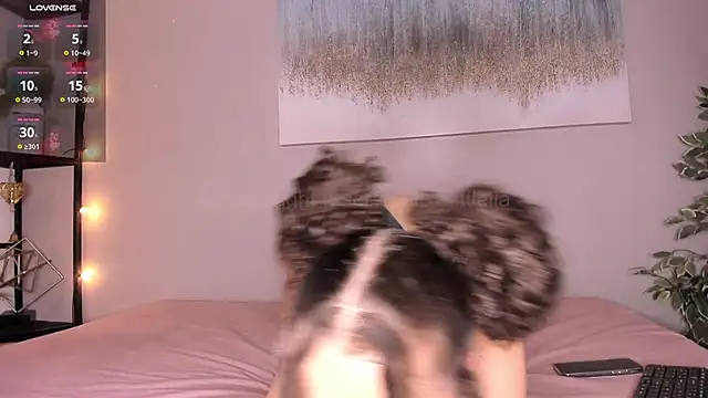 Snapshot of _LittleLia chatting on 13, 2, 2025 LittleLia online show from 13, 2, 2025