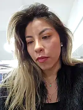 Snapshot of Karen_San_Miguel chatting on 24, 1, 2025 Karen San Miguel online show from 24, 1, 2025