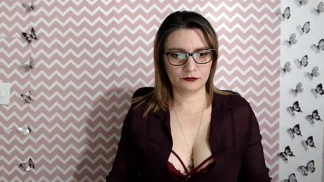 Amie Adams82  online show from 31, 1, 2025