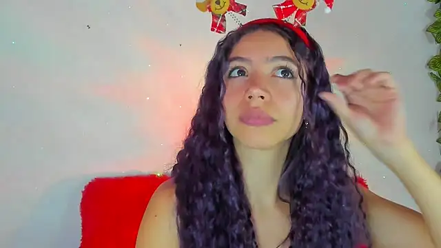 Snapshot of Dear_anne chatting on 5, 12, 2024 Dear anne online show from 5, 12, 2024