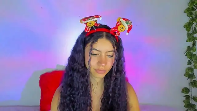 Snapshot of Dear_anne chatting on 6, 12, 2024 Dear anne online show from 6, 12, 2024