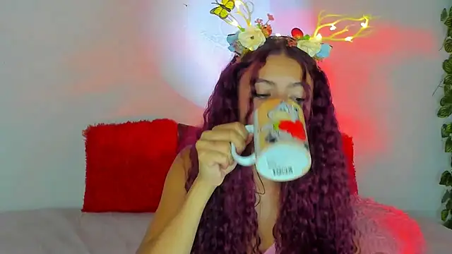 Snapshot of Dear_anne chatting on 12, 12, 2024 Dear anne online show from 12, 12, 2024