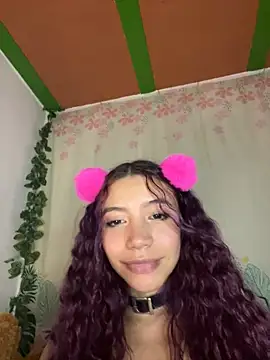 Snapshot of Dear_anne chatting on 9, 1, 2025 Dear anne online show from 9, 1, 2025